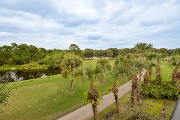 $2,200 | 4190 Gator Greens Way, Unit 35, Fort Pierce, FL 34982