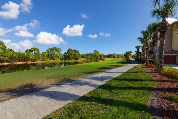 $2,200 | 4190 Gator Greens Way, Unit 35, Fort Pierce, FL 34982