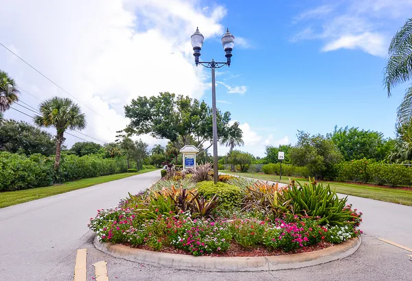 $2,200 | 4190 Gator Greens Way, Unit 35, Fort Pierce, FL 34982