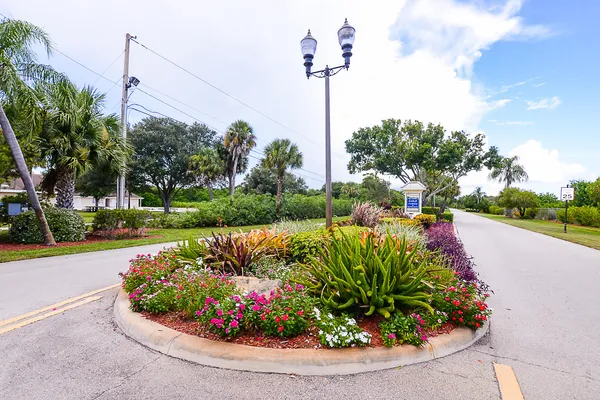 $2,200 | 4190 Gator Greens Way, Unit 35, Fort Pierce, FL 34982