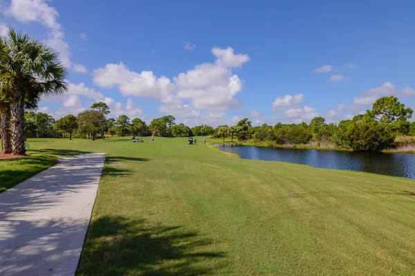 $2,200 | 4190 Gator Greens Way, Unit 35, Fort Pierce, FL 34982