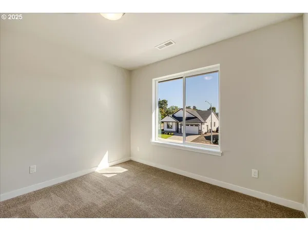 $509,900 | 410 South Elm Street, Yamhill, OR 97148