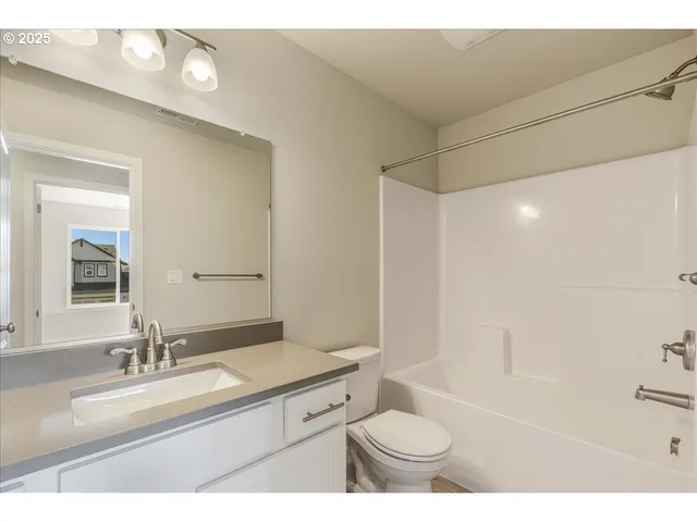 $509,900 | 410 South Elm Street, Yamhill, OR 97148