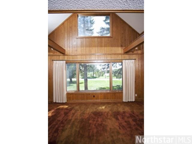 11480 Riverview Road Eden Prairie, MN 55347 - Photo 8 of 16