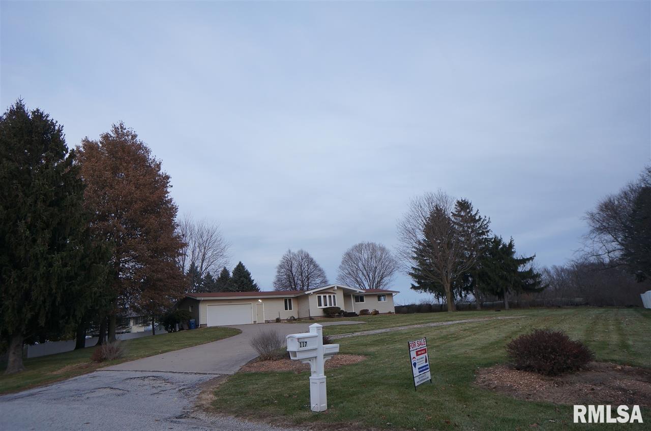 117 Valley Heights Road Blue Grass, IA 52726 - Photo 5 of 24 Gallery Image 5