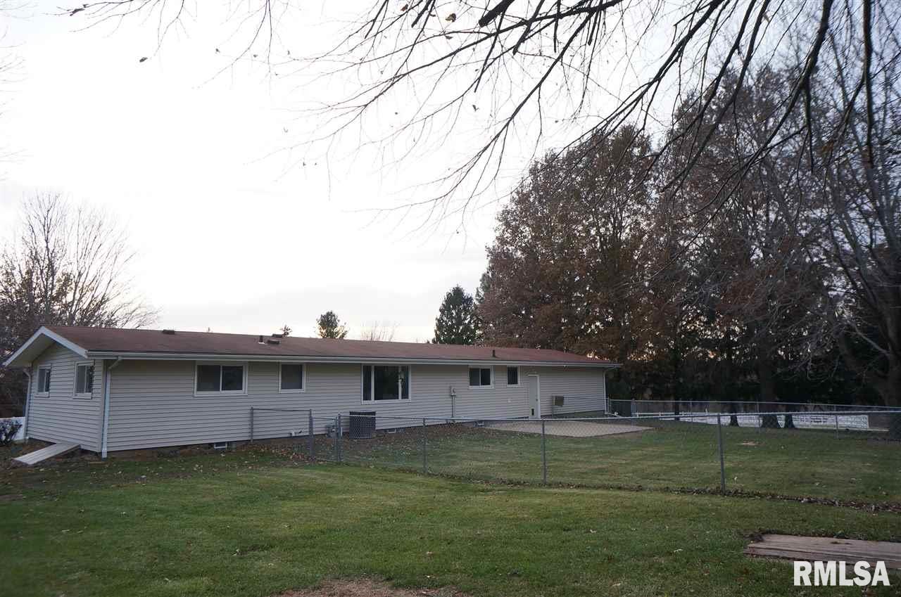 117 Valley Heights Road Blue Grass, IA 52726 - Photo 6 of 24 Gallery Image 6