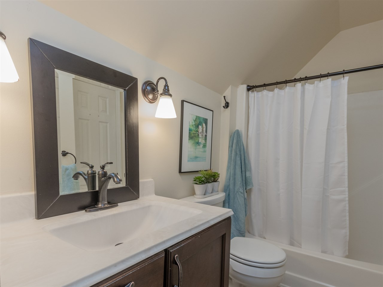8113 Kingsland Drive Raleigh, NC 27613 - Photo 16 of 25 Guest Bathroom
