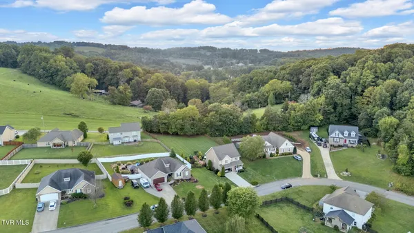 $542,000 | 356 Cameron Court, Jonesborough, TN 37659