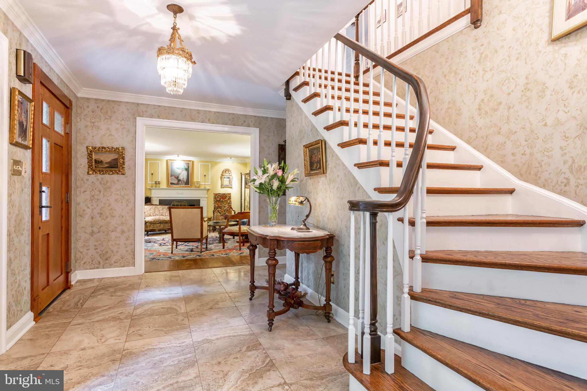 12400 Beall Spring Road Potomac, MD 20854 - Photo 4 of 49 Foyer