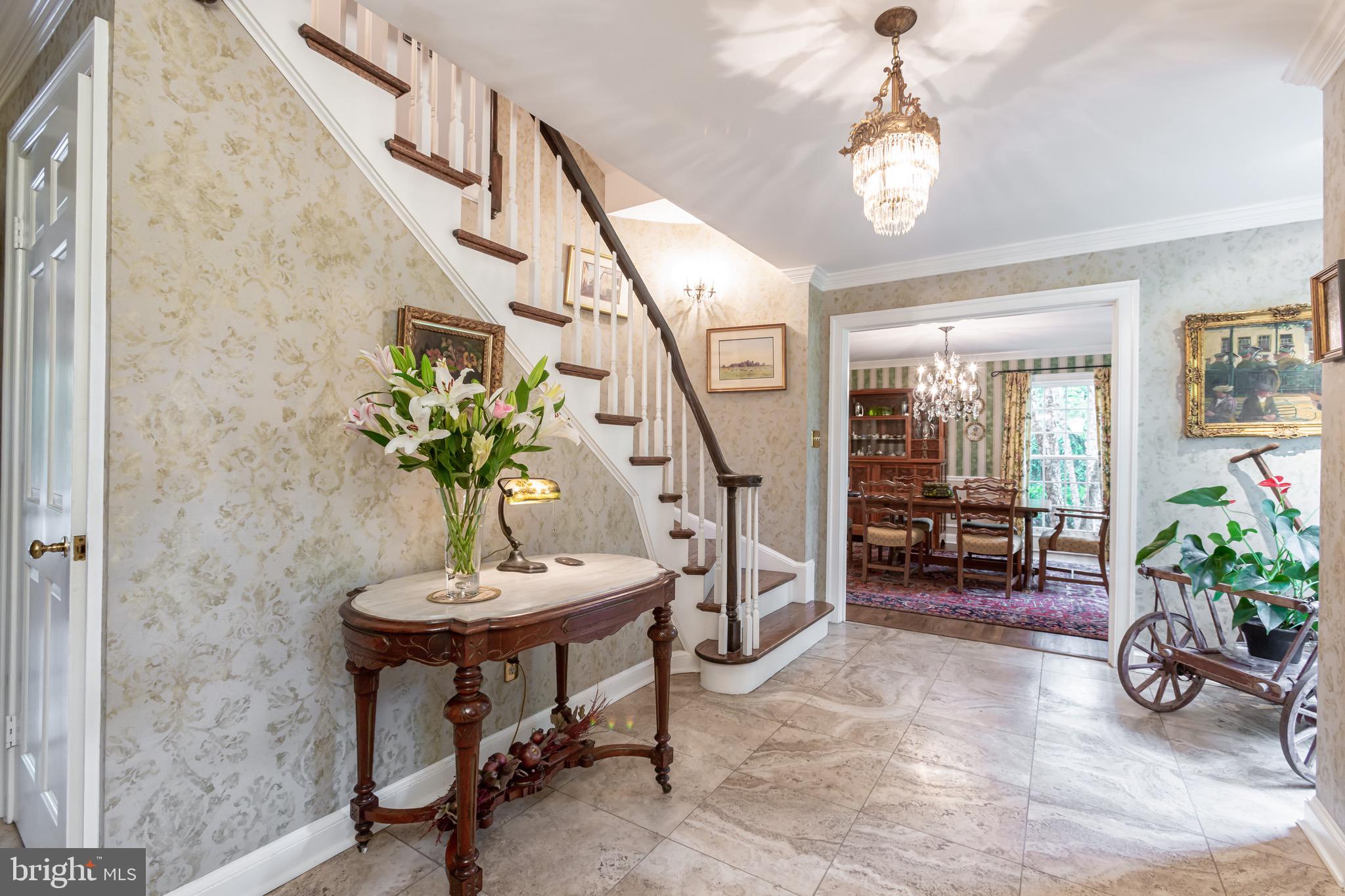 12400 Beall Spring Road Potomac, MD 20854 - Photo 5 of 49 Foyer