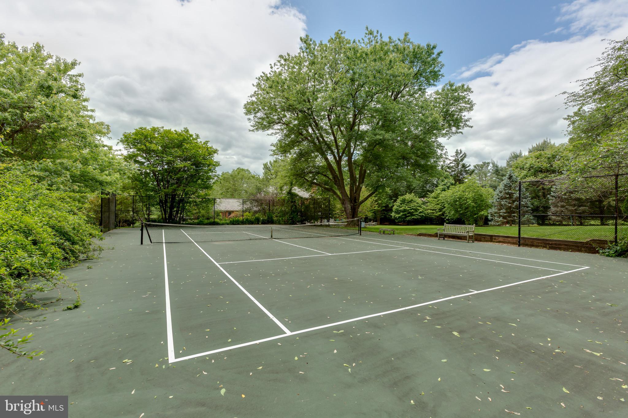 12400 Beall Spring Road Potomac, MD 20854 - Photo 44 of 49 Tennis Court