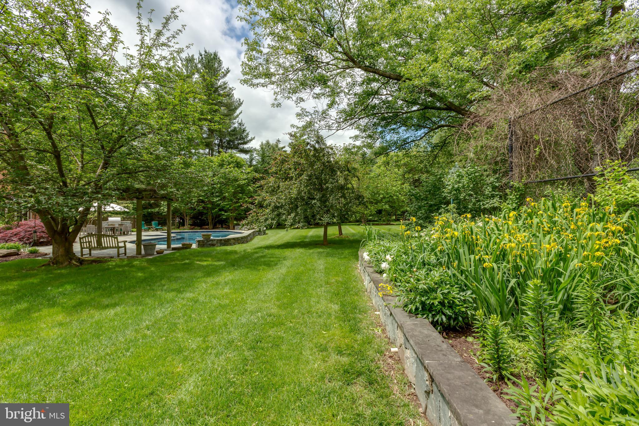 12400 Beall Spring Road Potomac, MD 20854 - Photo 46 of 49 Grounds
