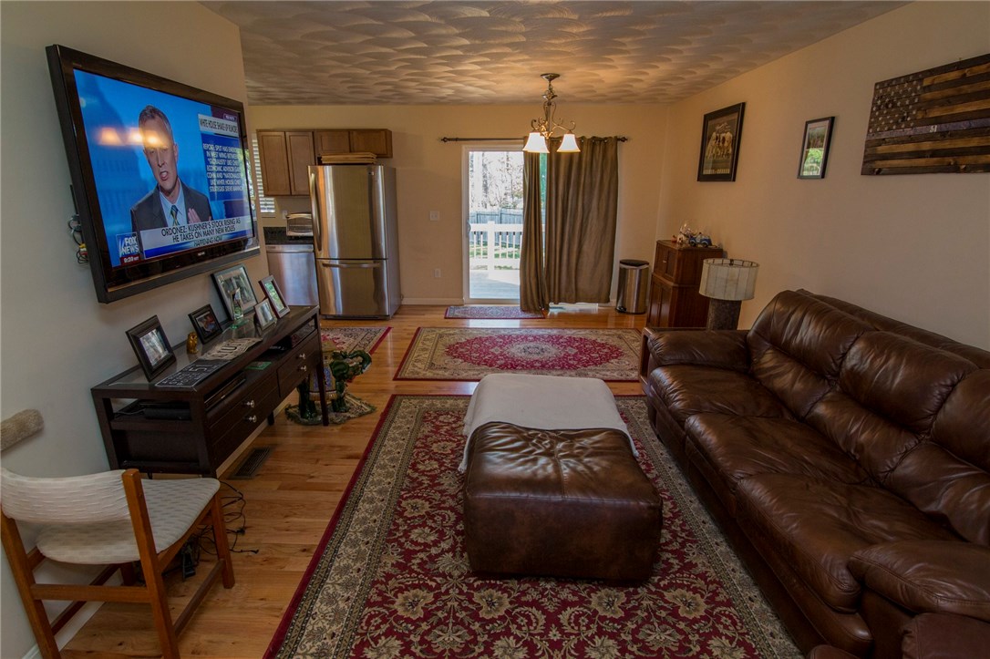 80 Scenic Way Exeter, RI 02822 - Photo 3 of 16