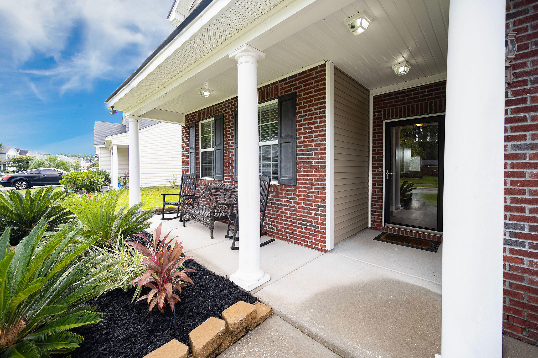 181 Decatur Drive Summerville, SC 29486 - Photo 4 of 41 FRONT PORCH