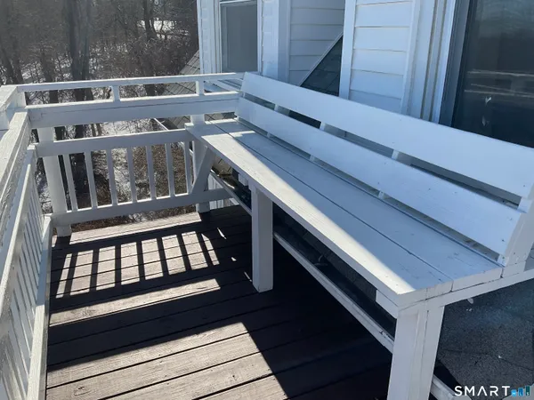 $1,800 | 405 Mohegan Ave Parkway, Quaker Hill, CT 06375