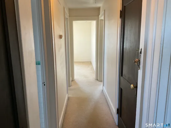 $1,800 | 405 Mohegan Ave Parkway, Quaker Hill, CT 06375