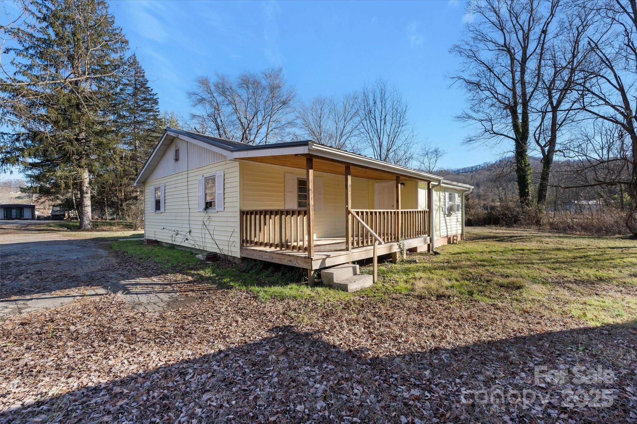 4 Morgan Cove Road Candler, NC 28715 - Photo 4 of 20