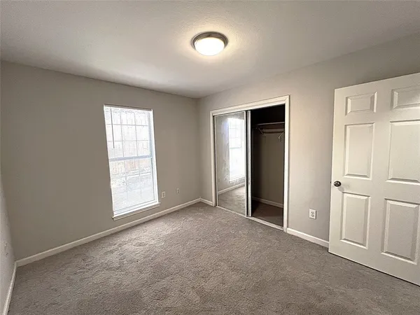 $2,100 | 902 Mack Place, Denton, TX 76209