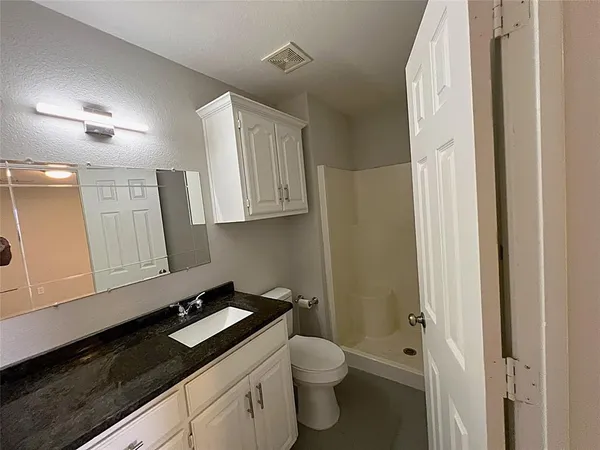 $2,100 | 902 Mack Place, Denton, TX 76209