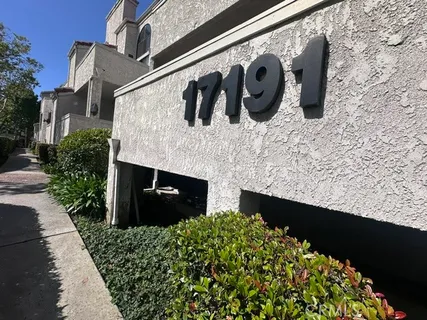 $739,000 | 17191 Corbina Lane, Huntington Beach, CA 92649