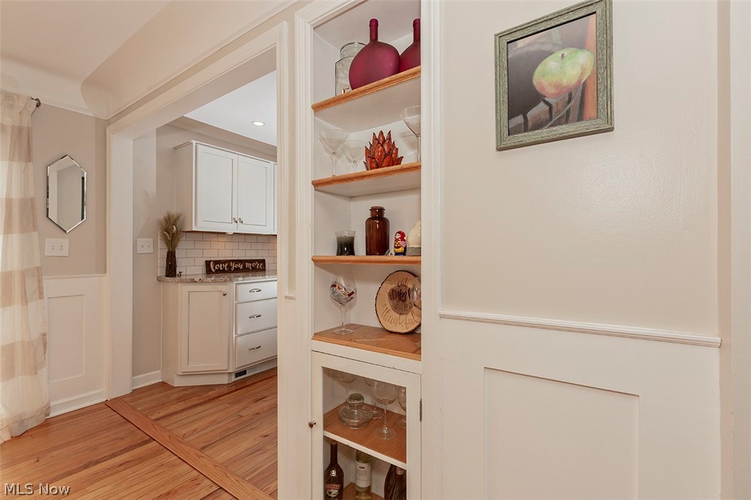 5568 Dorset Road Lyndhurst, OH 44124 - Photo 10 of 35 Gallery Image 10