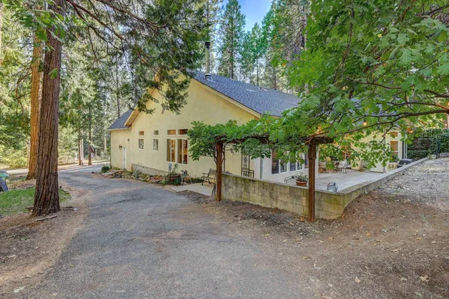 $665,000 | 2802 Pine Drive, Arnold, CA 95223