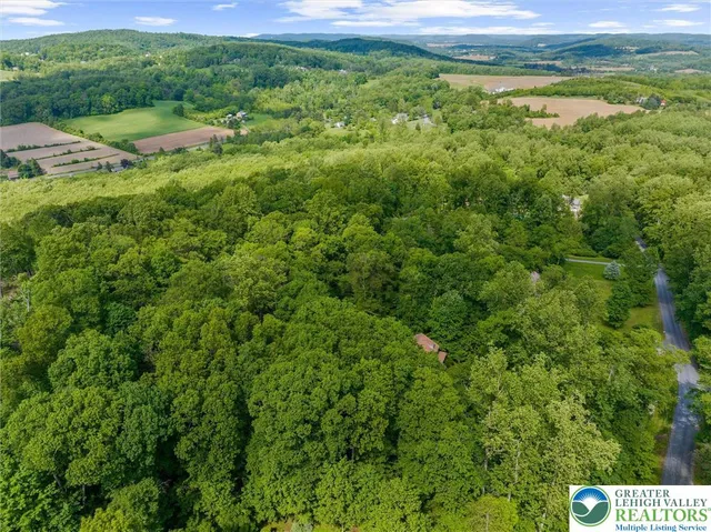 $948,999 | 2244 Williams Church Road, Hellertown, PA 18055