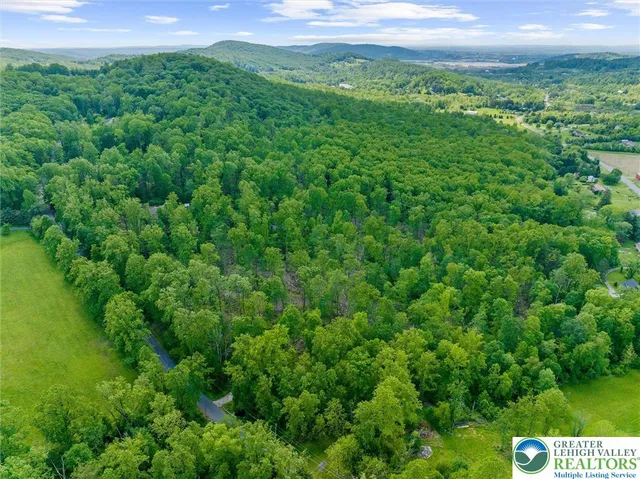 $948,999 | 2244 Williams Church Road, Hellertown, PA 18055