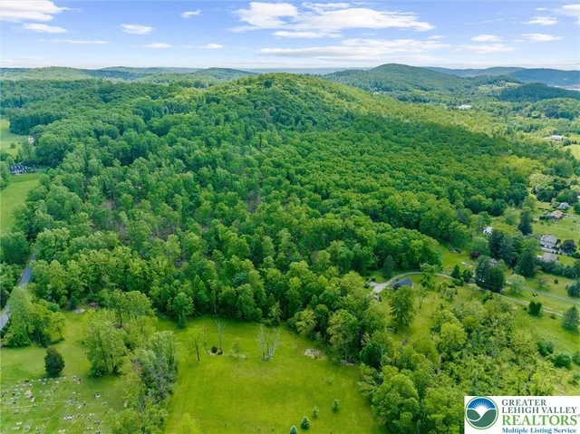 $948,999 | 2244 Williams Church Road, Hellertown, PA 18055