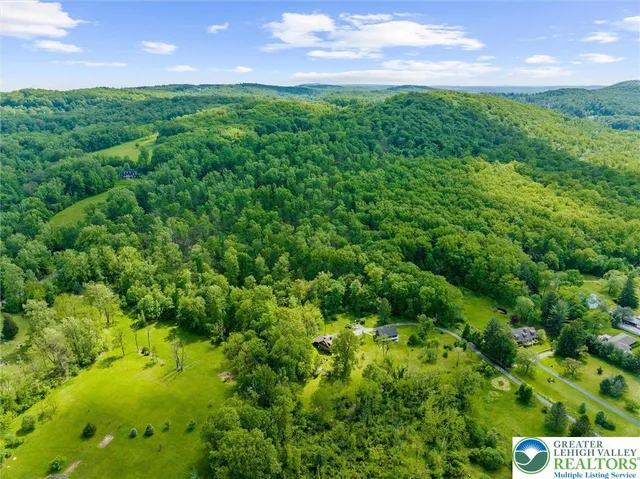 $948,999 | 2244 Williams Church Road, Hellertown, PA 18055