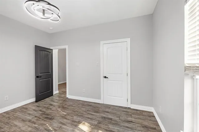 $315,000 | 1004 South Sargent Street, Fort Worth, TX 76105