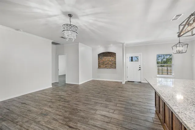 $315,000 | 1004 South Sargent Street, Fort Worth, TX 76105