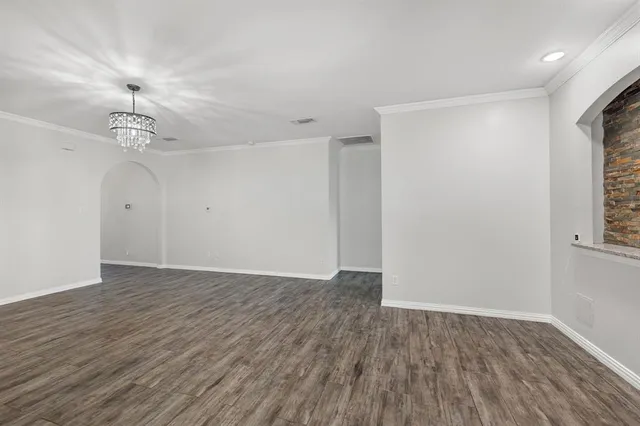 $315,000 | 1004 South Sargent Street, Fort Worth, TX 76105