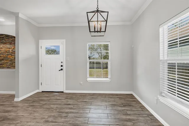 $315,000 | 1004 South Sargent Street, Fort Worth, TX 76105