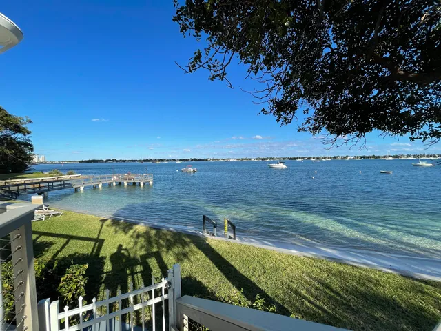 $2,975 | 5600 North Flagler Drive, Unit 2209, West Palm Beach, FL 33407