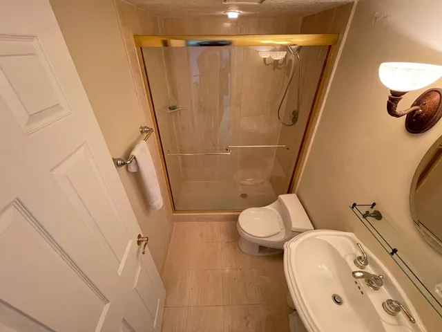 $2,975 | 5600 North Flagler Drive, Unit 2209, West Palm Beach, FL 33407