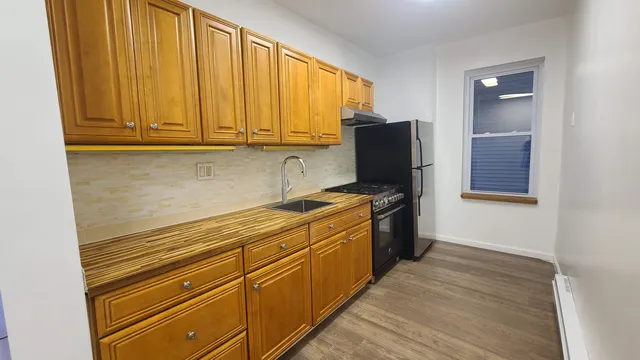 $1,850 | 15 Hopkins Avenue, Unit 5, Jersey City, NJ 07306