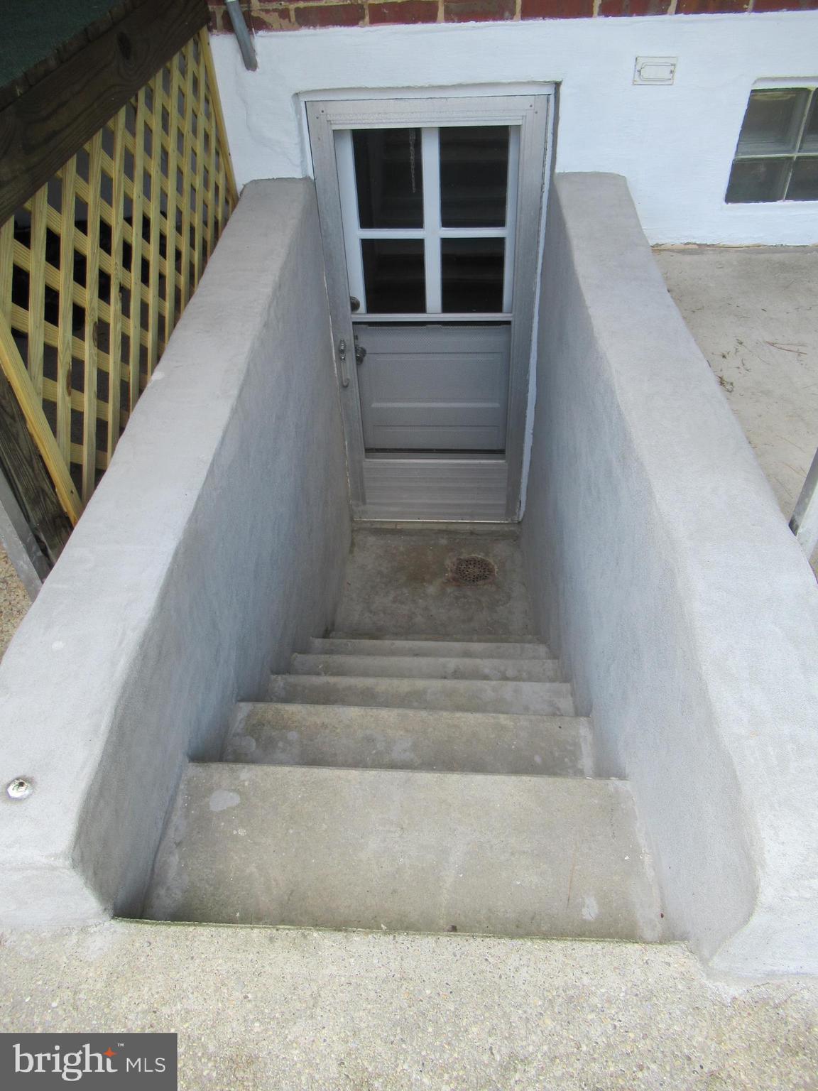 226 Ridge Avenue Towson, MD 21286 - Photo 24 of 32 Stairway from basement to yard