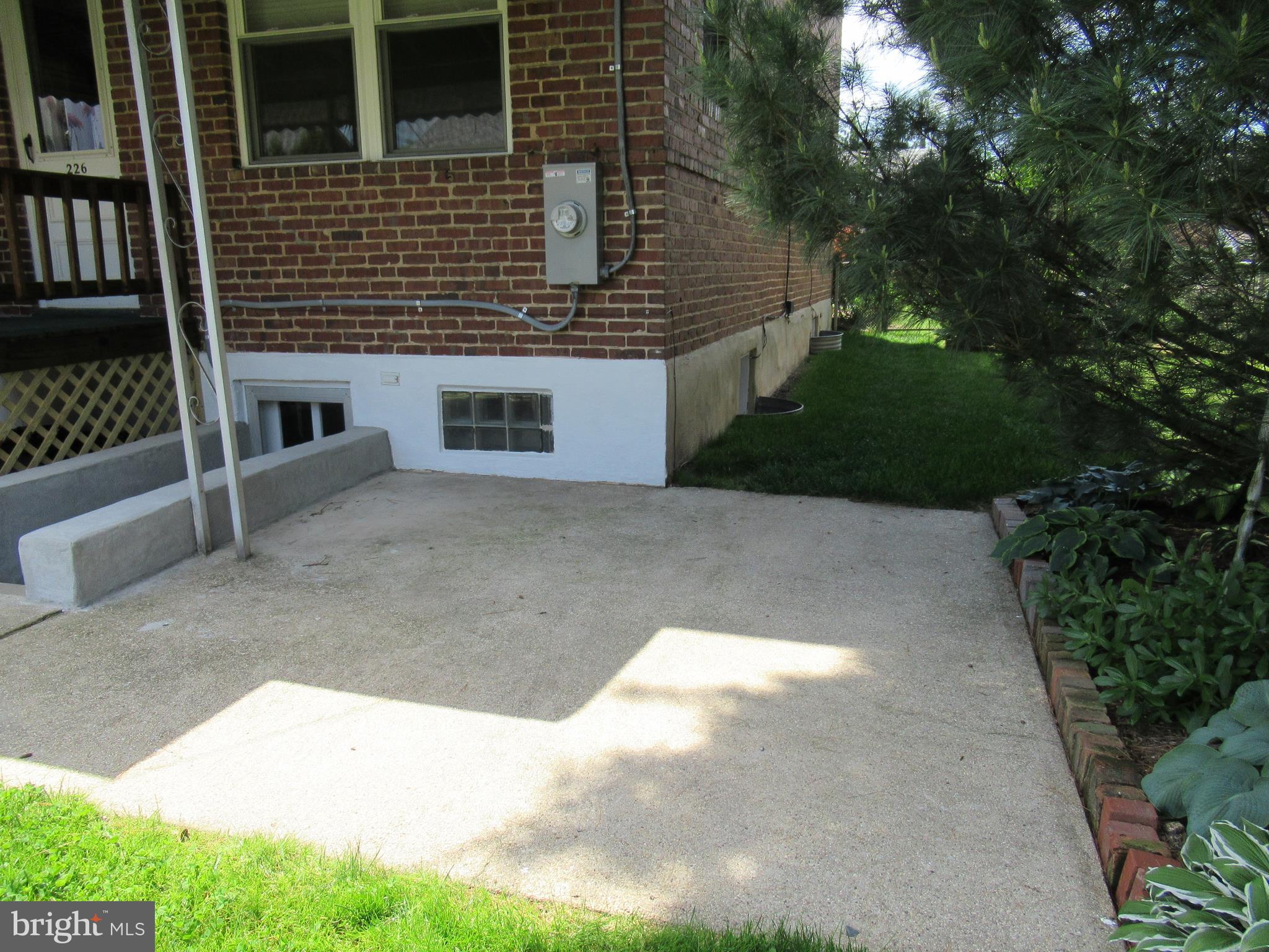 226 Ridge Avenue Towson, MD 21286 - Photo 28 of 32 Concrete patio