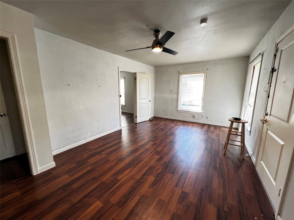 612 East Gandy Street Denison, TX 75021 - Photo 3 of 8