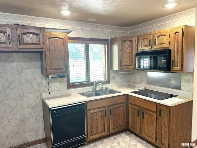 $175,000 | 1415 East Ash Street, Canton, IL 61520