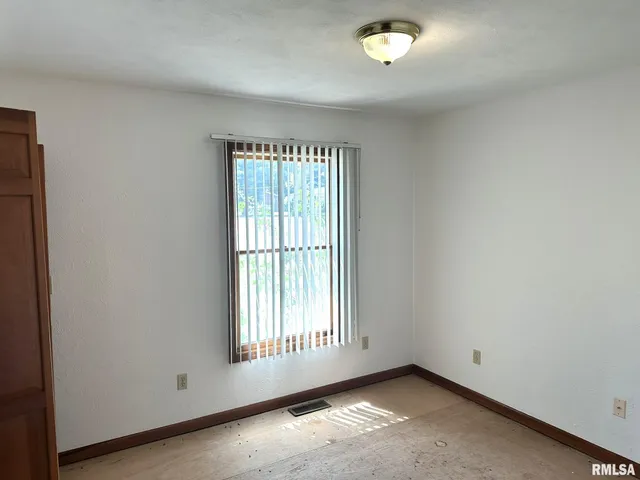 $175,000 | 1415 East Ash Street, Canton, IL 61520