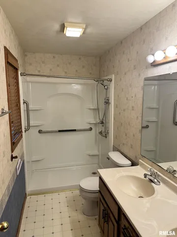 $175,000 | 1415 East Ash Street, Canton, IL 61520