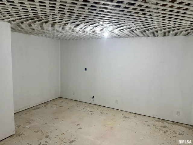 $175,000 | 1415 East Ash Street, Canton, IL 61520