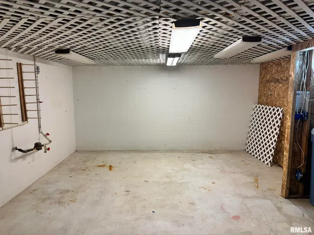 $175,000 | 1415 East Ash Street, Canton, IL 61520