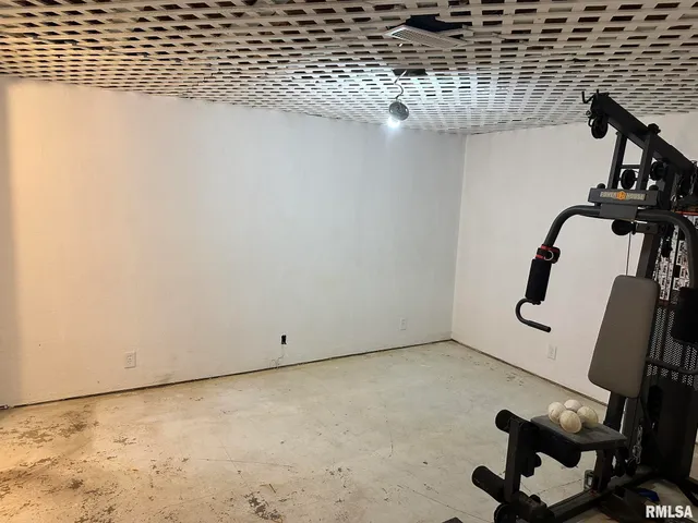 $175,000 | 1415 East Ash Street, Canton, IL 61520