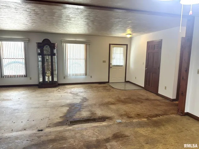 $175,000 | 1415 East Ash Street, Canton, IL 61520