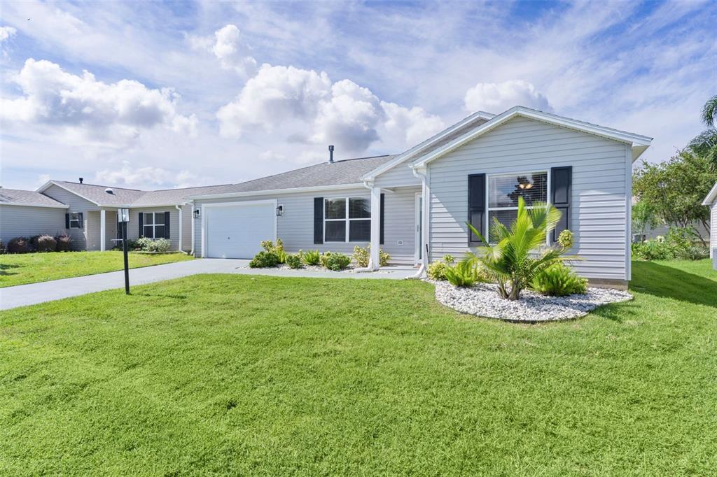 1485 Murrells Inlet Loop The Villages, FL 32162 - Photo 3 of 45