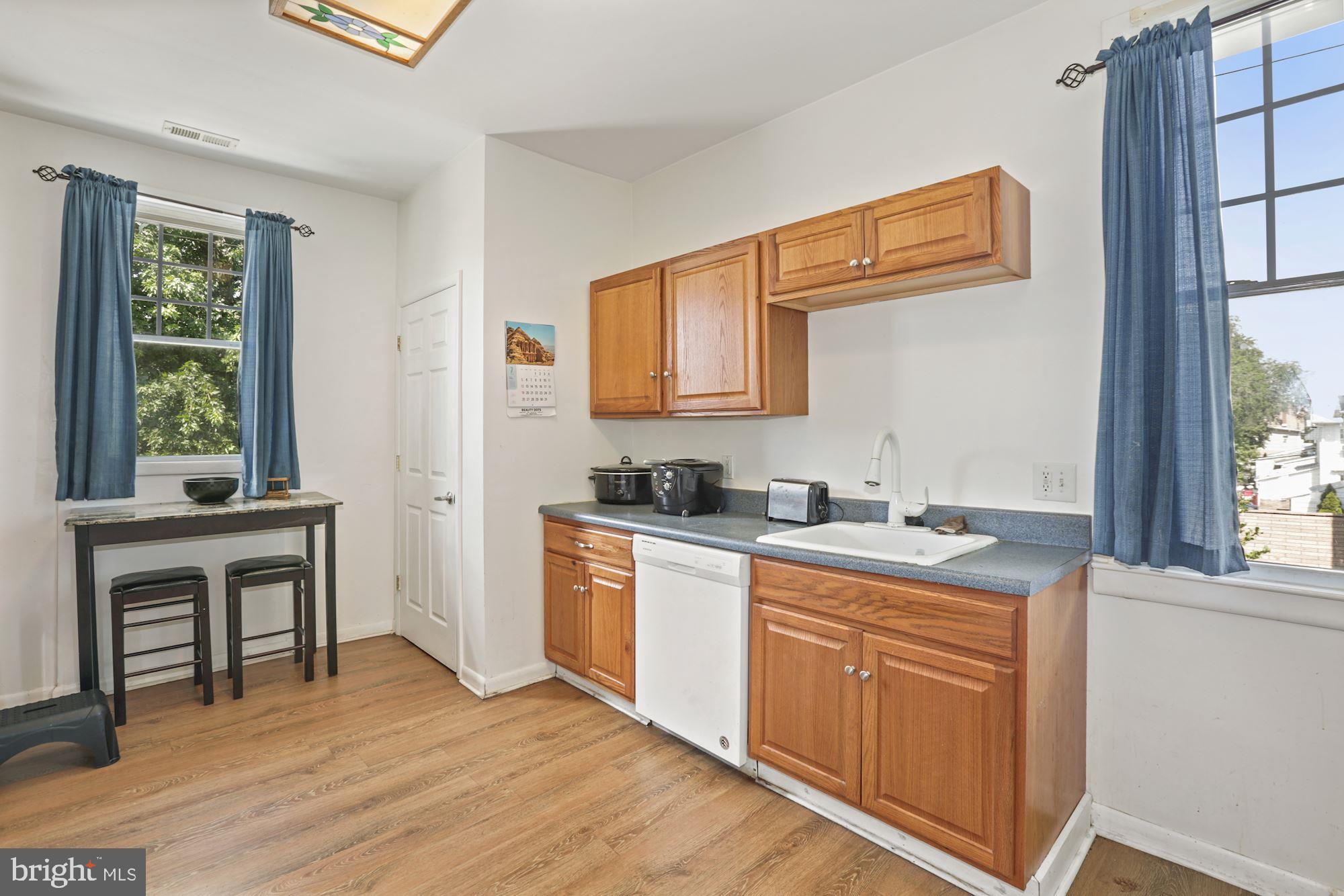132 Delaware Avenue Riverside, NJ 08075 - Photo 12 of 31