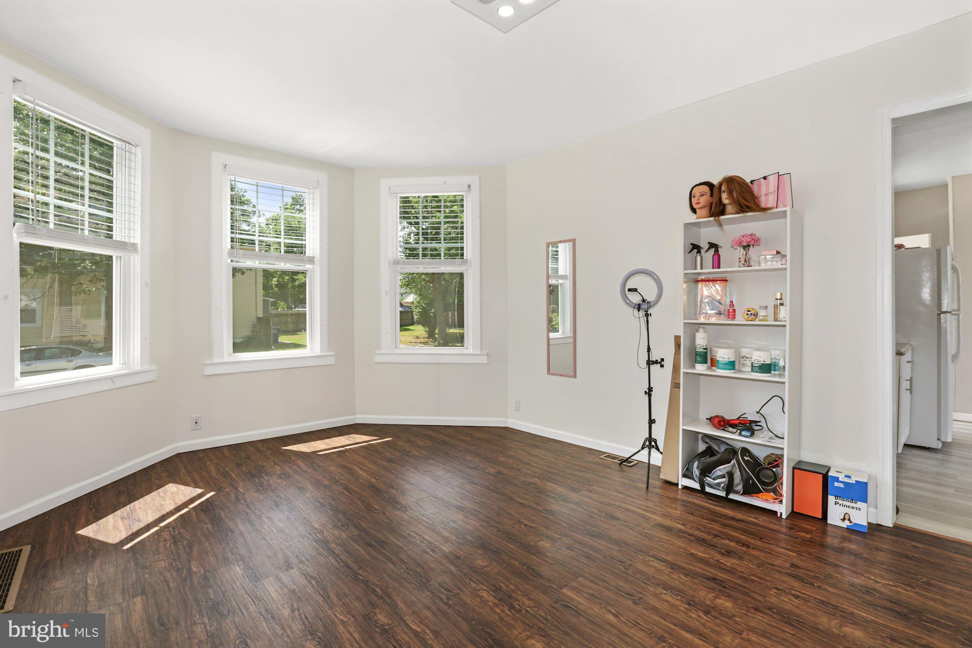 132 Delaware Avenue Riverside, NJ 08075 - Photo 8 of 31
